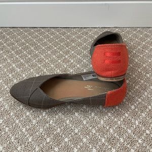 TOMS Flats size 7.5